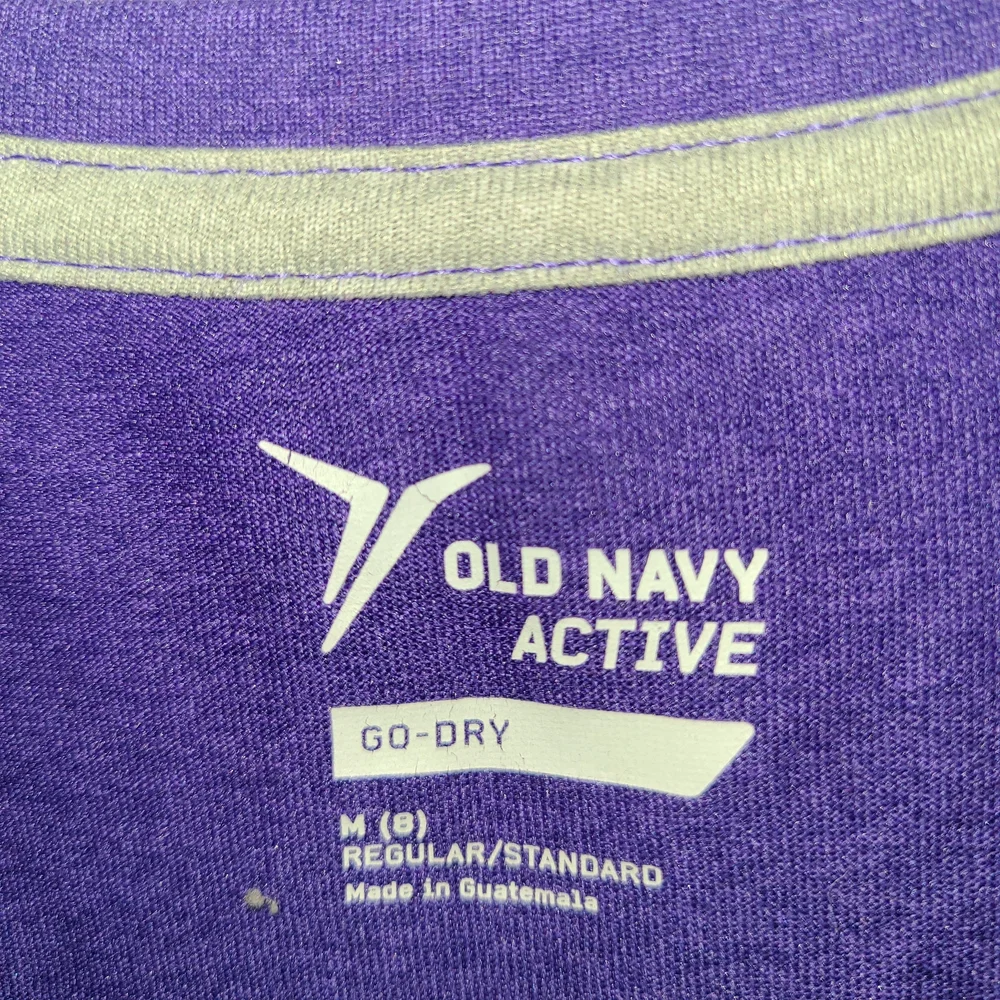 Old Navy Kids Long Sleeve Tee in Purple with Graphic Size 8